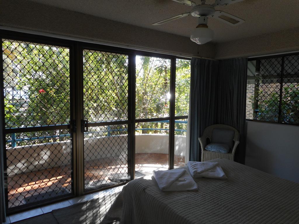 Placid Waters Holiday Apartments Bongaree エクステリア 写真